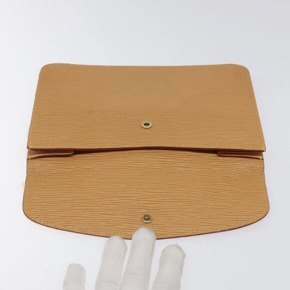 LOUIS VUITTON Epi Montaigne 23 Clutch Bag Beige LV - Picture 12 of 16